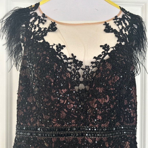 Mac Dougal Embellished Feather Cap Sleeve Illusion Neck Trumpet Gown - Picture 2 of 8